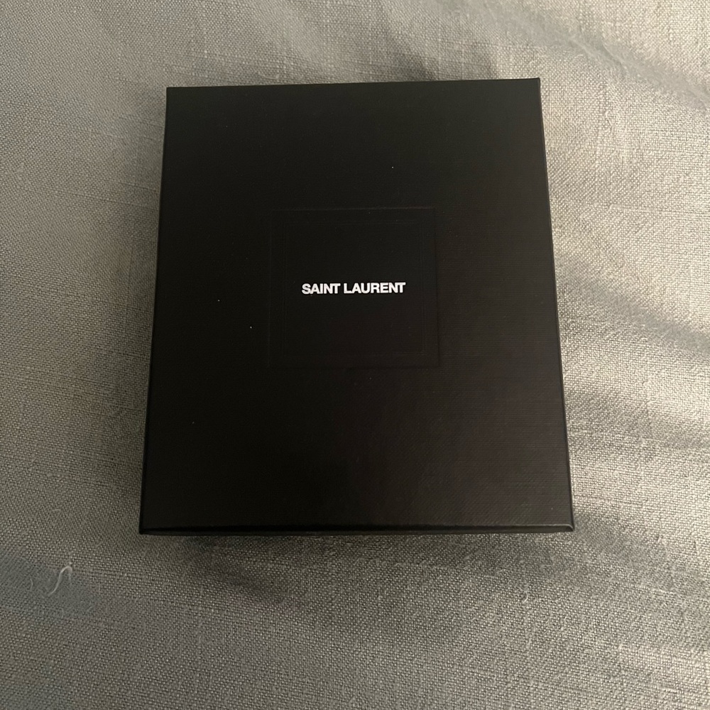 YSL Wallet - Picture 5 of 6